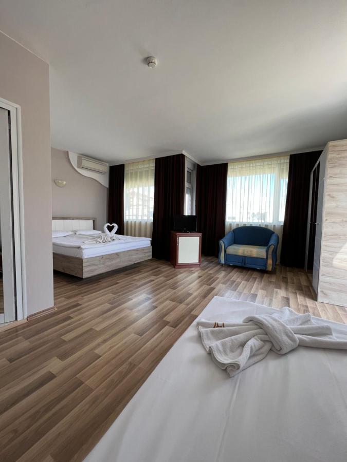 Hotel Incognito Pomorie Eksteriør billede